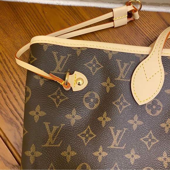Louis Vuitton Brown Monogram Tote with Natural Vachetta Trim - Picture 13 of 13